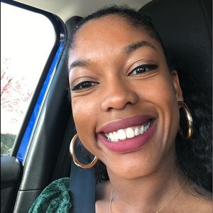 Meet your Posher, Brittney!